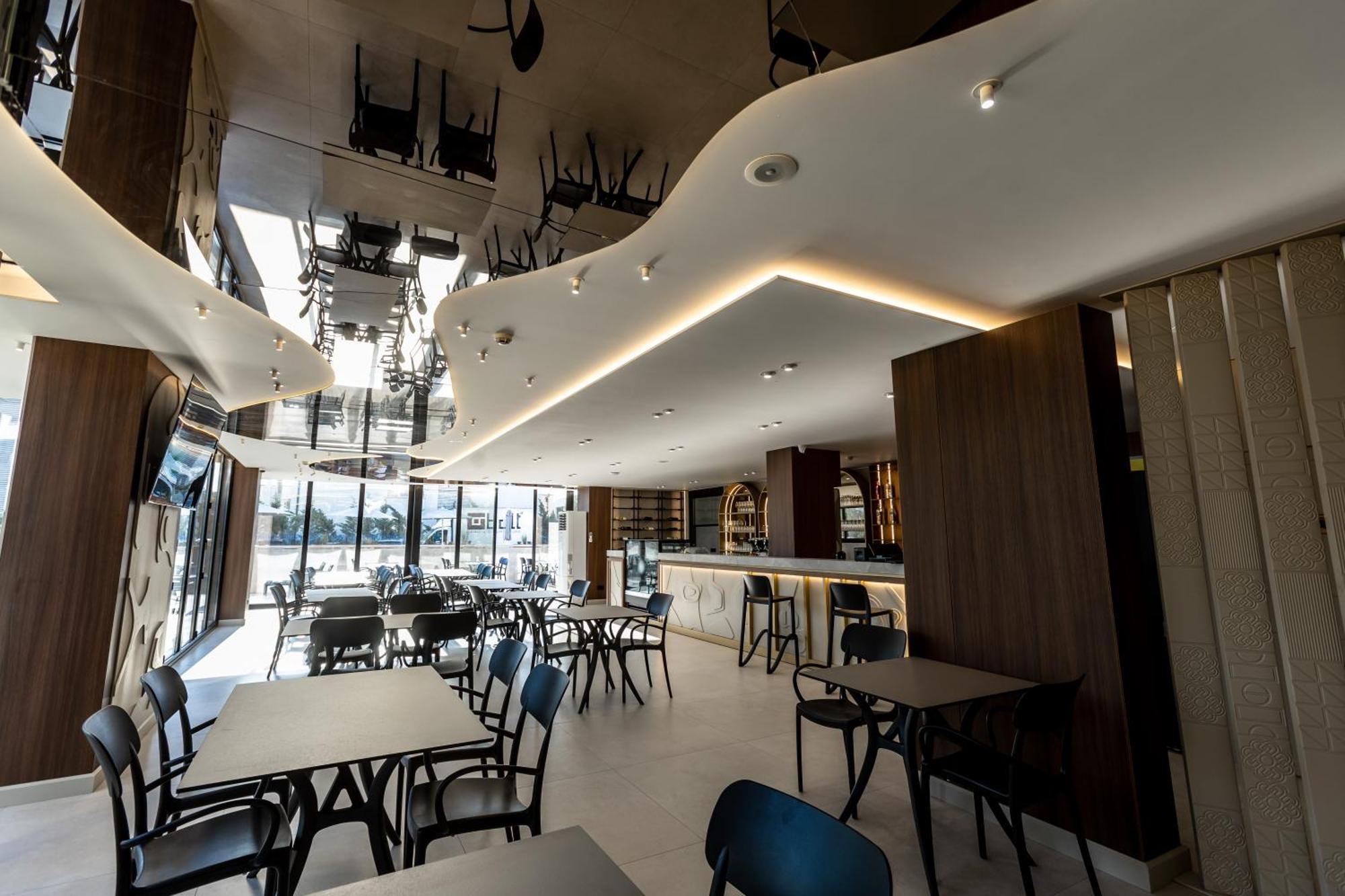 Bolt Boutique Hotel Lezhe Exterior photo
