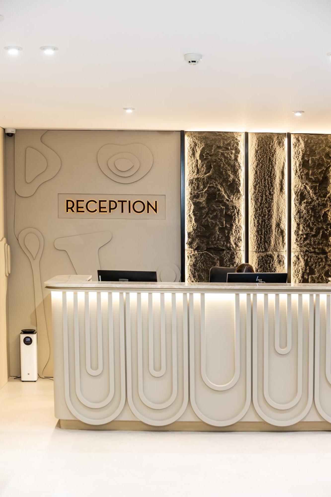Bolt Boutique Hotel Lezhe Exterior photo