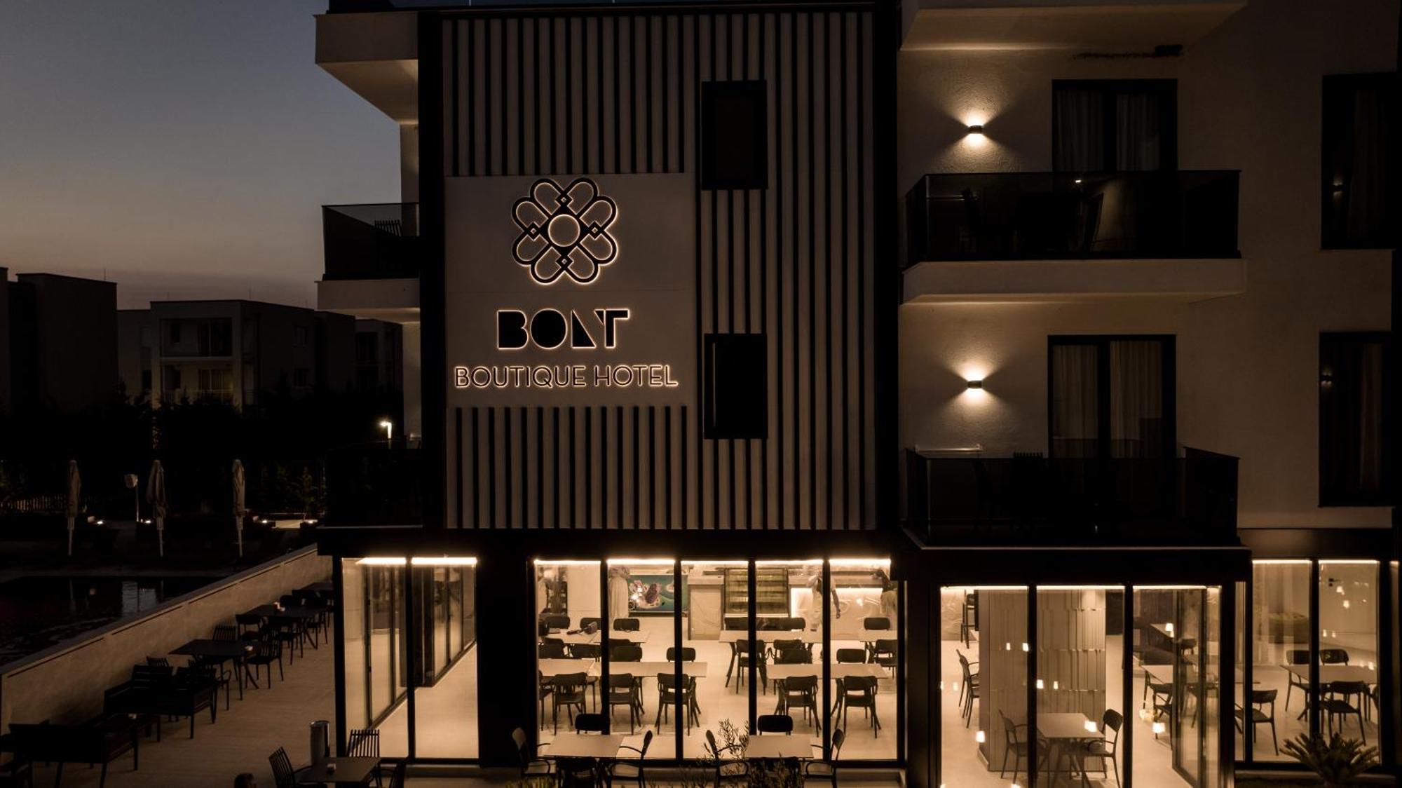 Bolt Boutique Hotel Lezhe Exterior photo