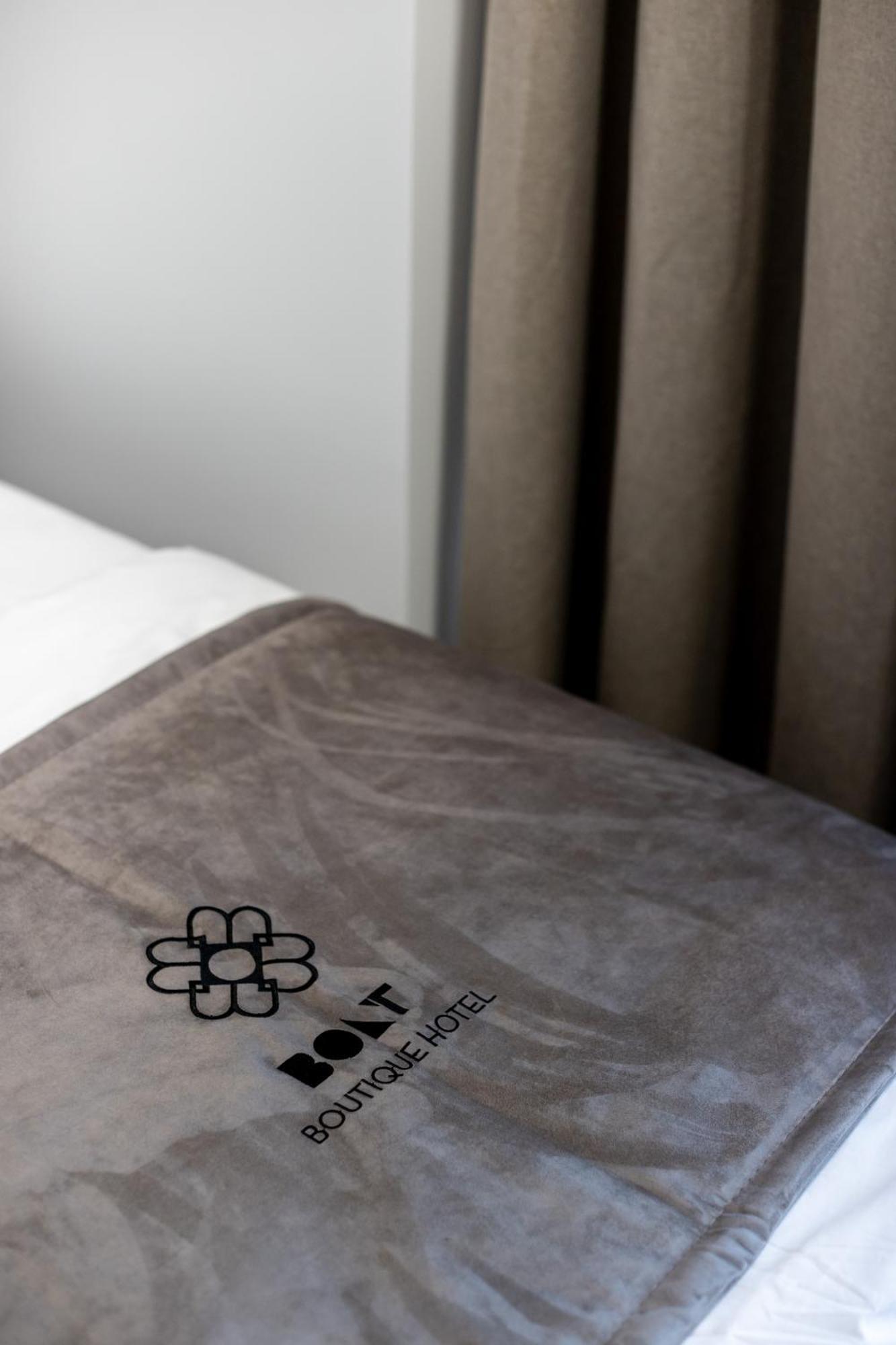 Bolt Boutique Hotel Lezhe Exterior photo