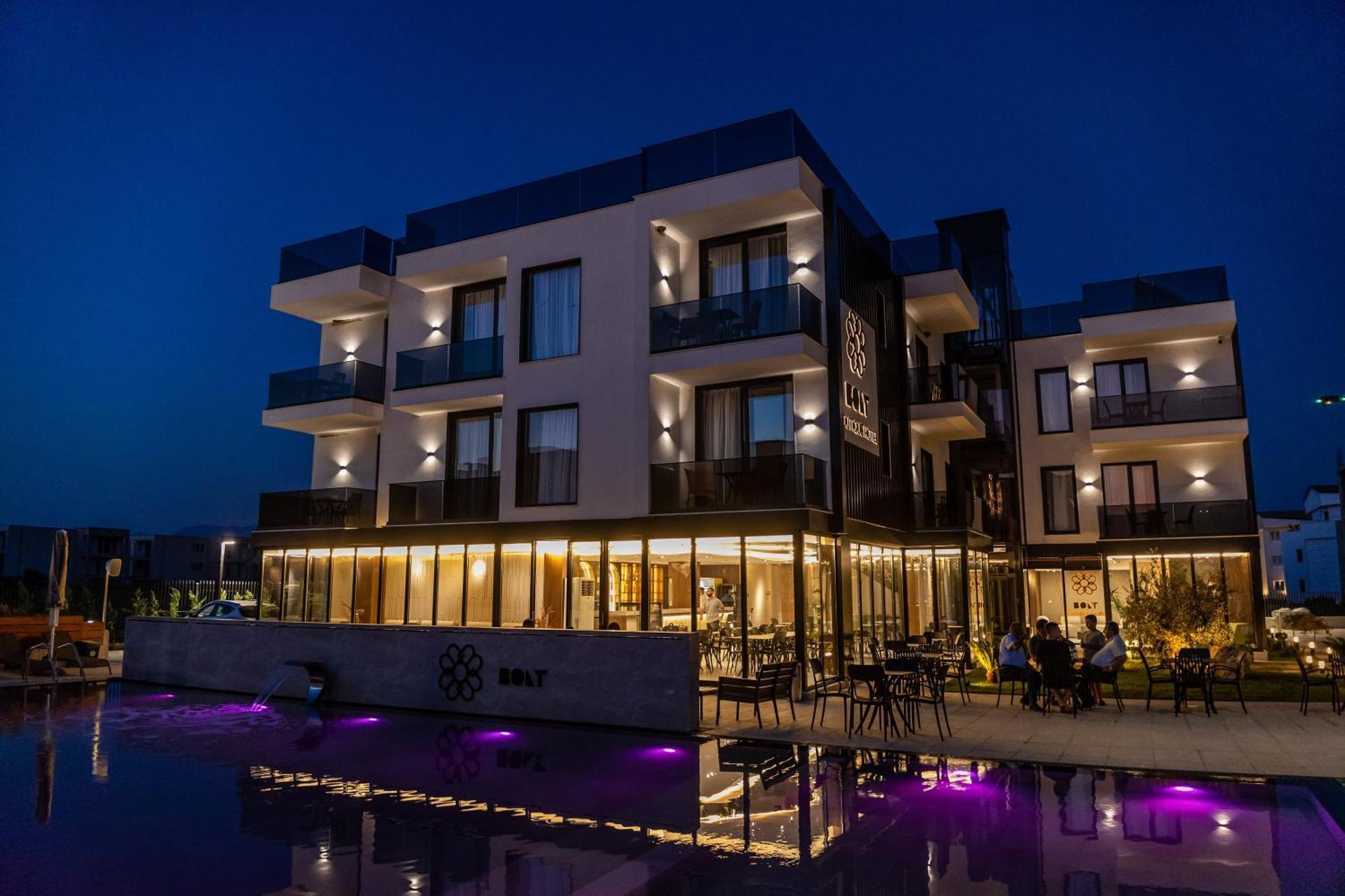 Bolt Boutique Hotel Lezhe Exterior photo