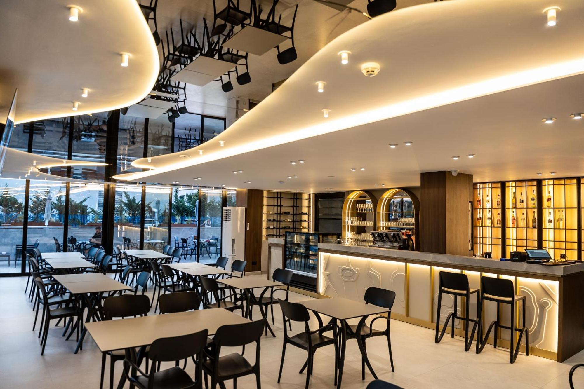 Bolt Boutique Hotel Lezhe Exterior photo