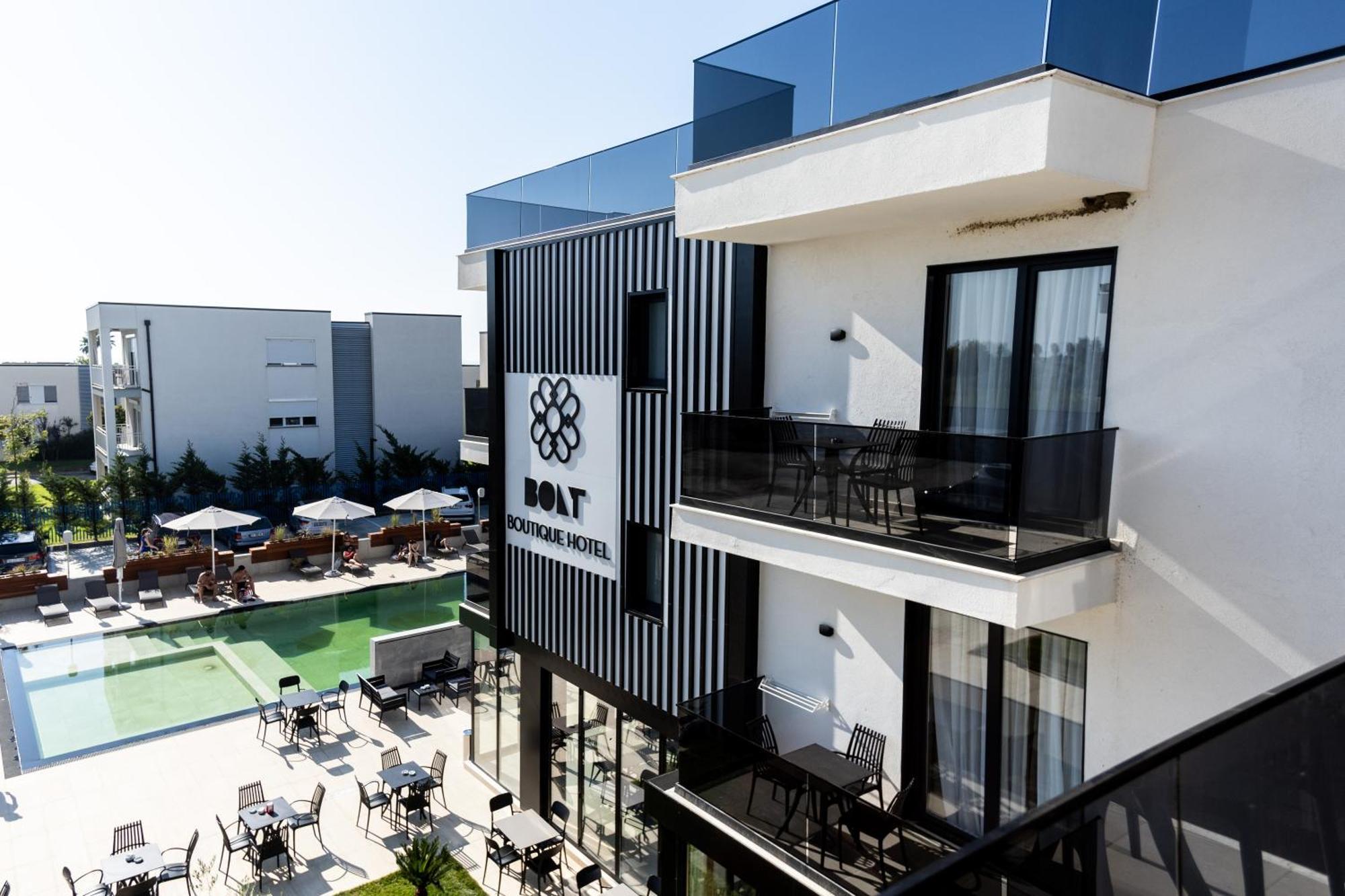 Bolt Boutique Hotel Lezhe Exterior photo